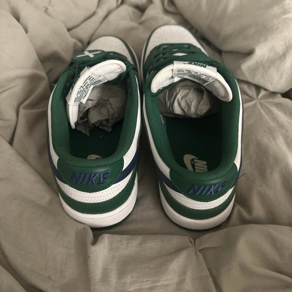 Nike Men's Green and White Sneakers - Picture 4 of 7